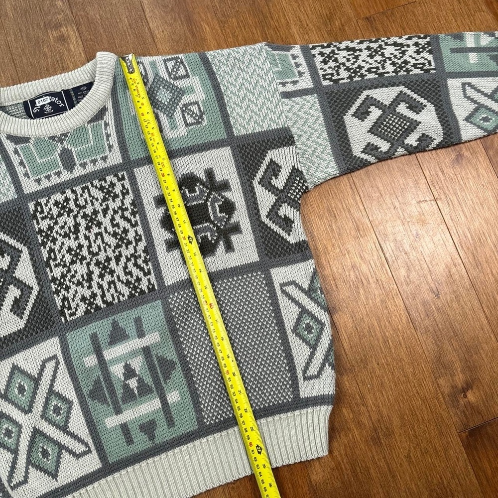 Men’s Vintage 90s retro pattern knit sweater - Picture 5 of 5